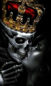 skull in the crown